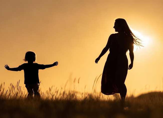 关于母爱的故事150字 - 感人的母爱故事200字 关于母爱的故事150字 - 感人的母爱故事200字