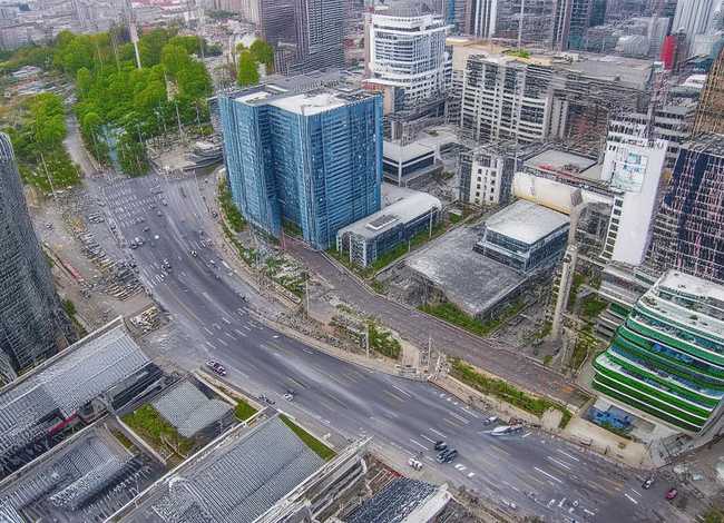 最简单的幼儿故事30字 - 可以体现古代儿童聪明的故事 一定要短,30字以内