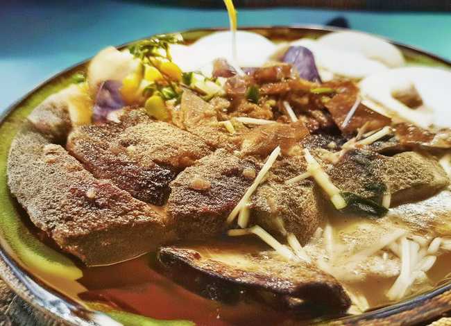 沼泽里的故事手抄报；一幅童话故事的手抄报