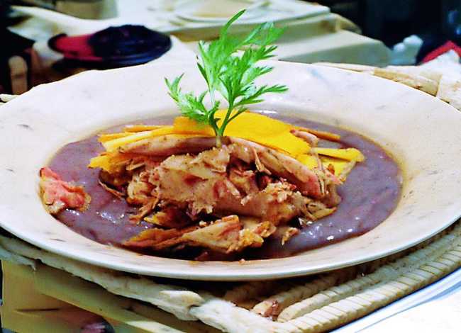 燕子搭窝的过程怎样写30字 燕子垒窝