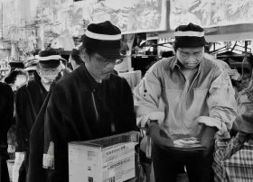 儿童故事王二小放牛的故事，《王二小的故事》如何用20个字描述