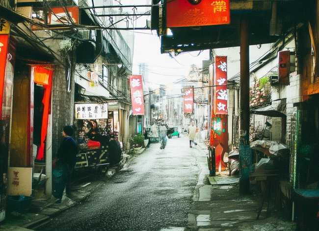 儿童小故事短篇30字，可以体现古代儿童聪明的故事 一定要短,30字以内