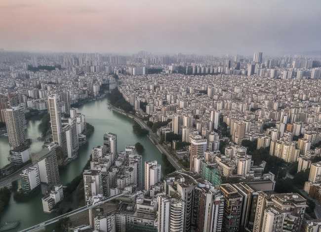 狼心狗肺的故事简短20字，狼心狗肺的故事 故事叙述如下