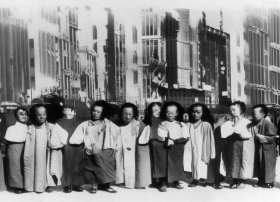 故事我好快乐、请以这件事使我很开心写一篇作文300字