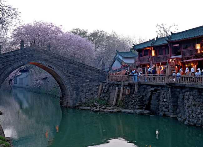 毛纺厂的故事完整版；北京海淀区清河镇的历史故事