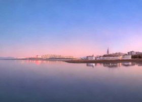 跟警察有关的儿童故事，用书包,警察公园,串联一个故事至少100字