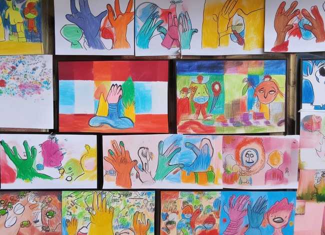 抗疫英雄儿童作品大全、2020儿童抗击疫情简笔画大全_抗击疫情儿童绘画作品 抗疫英雄儿童作品大全、2020儿童抗击疫情简笔画大全_抗击疫情儿童绘画作品