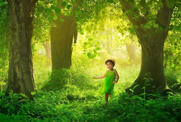 儿童故事绿色小孩 - 绿色儿童图片