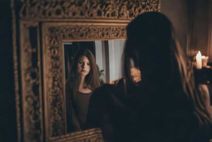 mirrors（mirrorselfie什么意思）