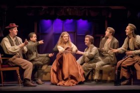 5人故事表演剧本，5人故事表演剧本模板