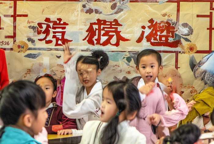 成语故事表演综合实践教案，成语故事表演综合实践教案及反思