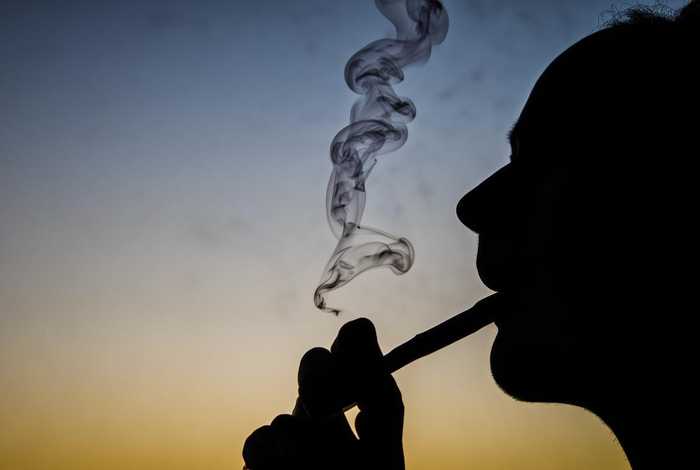 抽烟的故事和感悟；抽烟的故事和感悟50字