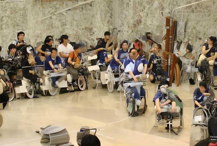 端午节屈原跳江的故事；端午节屈原跳江的故事,150字左右