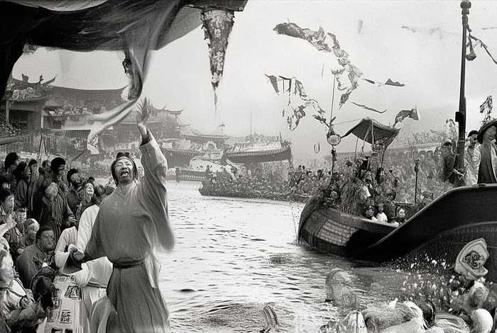 端午节的屈原的故事,端午节屈原的故事传说 端午节的屈原的故事,端午节屈原的故事传说