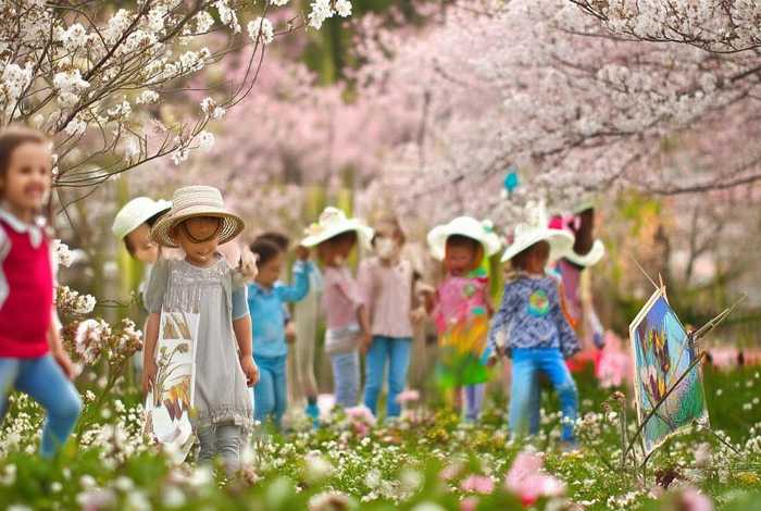 春天的故事儿童版完整版；春天的故事幼儿绘画