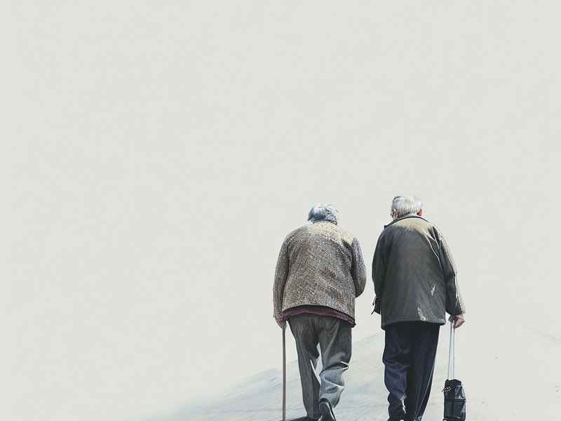 亲情故事短篇100字；亲情故事短篇100字左右