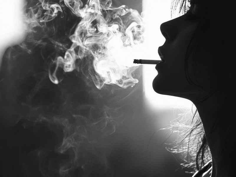 女生抽烟的故事 女生抽烟的故事大全