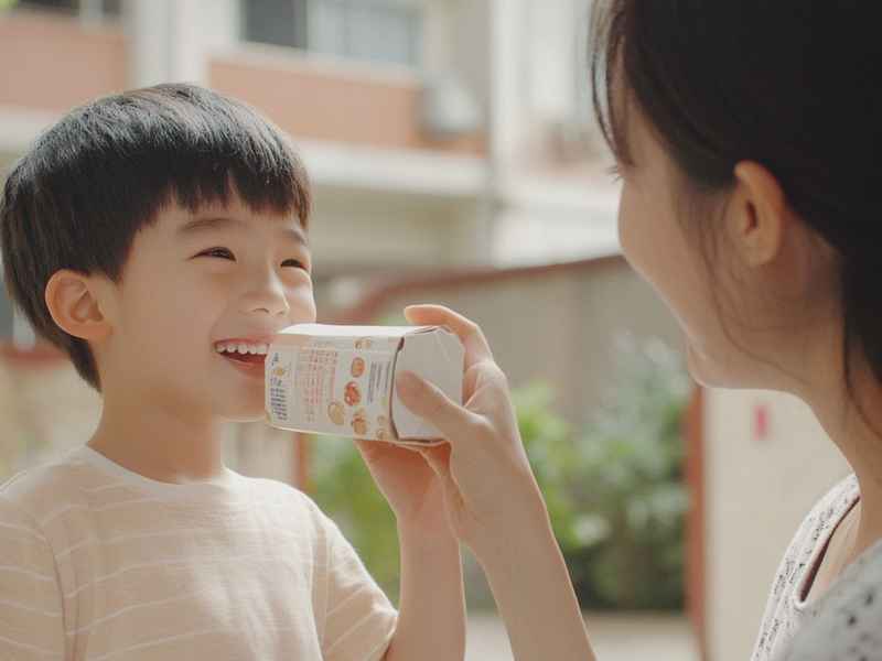 热狗小孩；热狗小孩子吃好不好