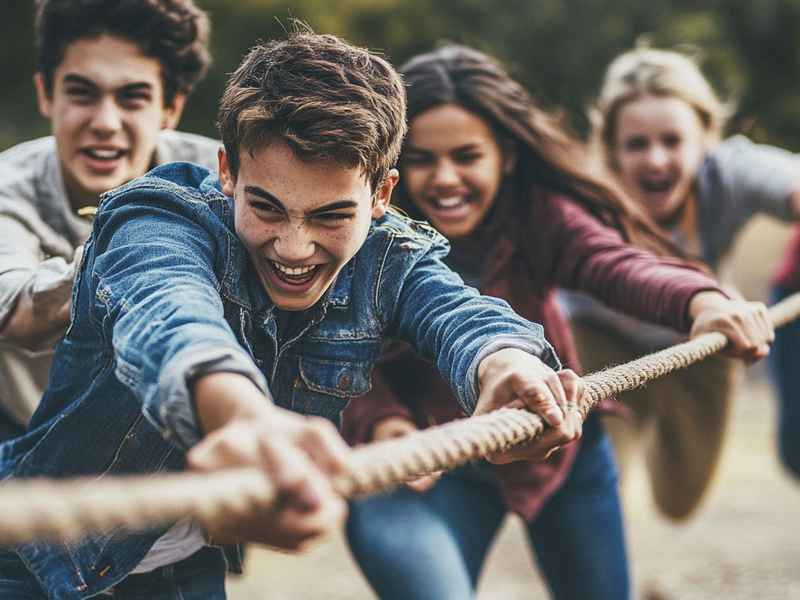 关于拔河比赛的故事(关于拔河比赛的故事50字) 关于拔河比赛的故事(关于拔河比赛的故事50字)