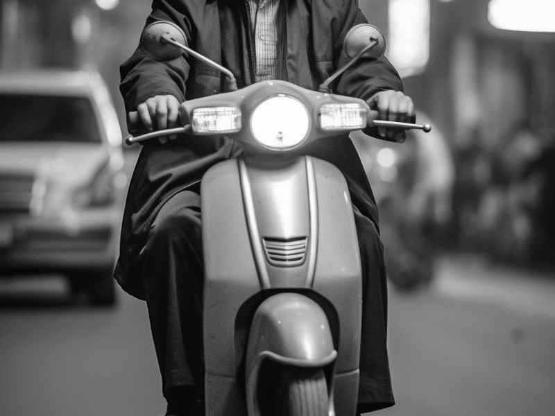 男子的越野车车型较大；男士开的越野车