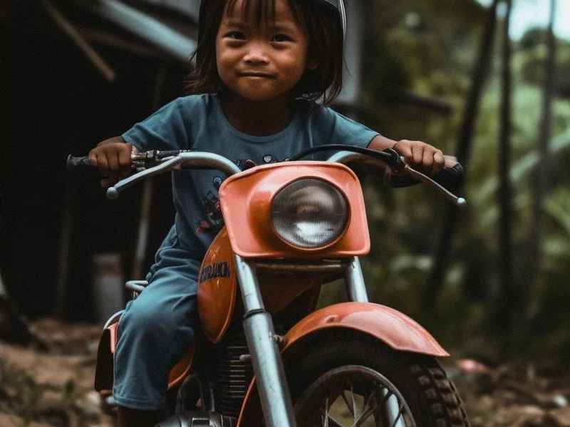 小孩摩托车故事感人、小孩摩托车故事感人视频 小孩摩托车故事感人、小孩摩托车故事感人视频