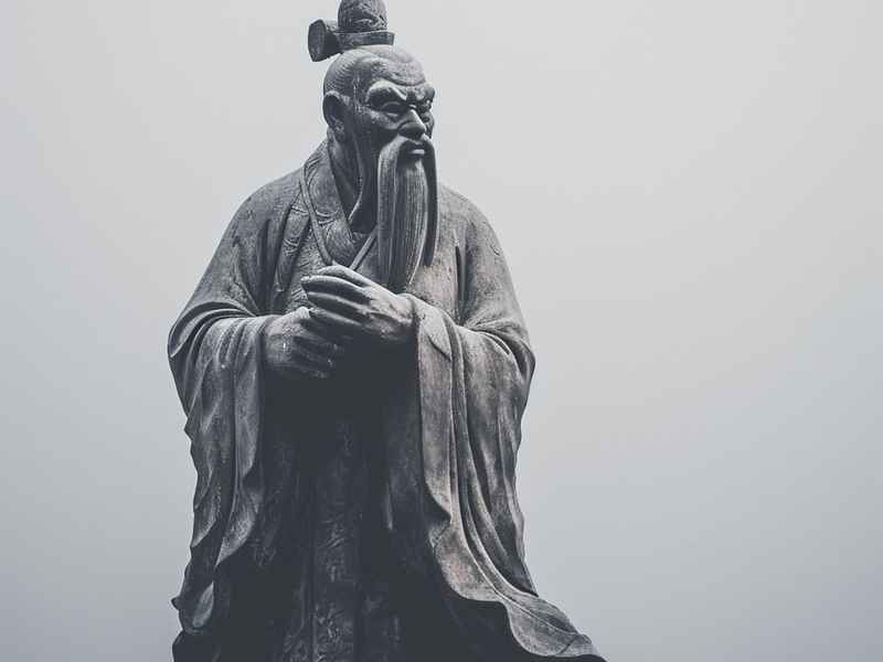 关于孔子的小故事有哪些，关于孔子的小故事有哪些名字