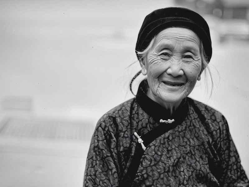 阿婆的故事简短 阿婆的故事简短50字 阿婆的故事简短 阿婆的故事简短50字