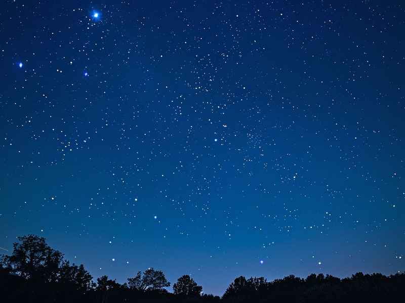 北斗七星的图片（北斗七星的图片 星空图）
