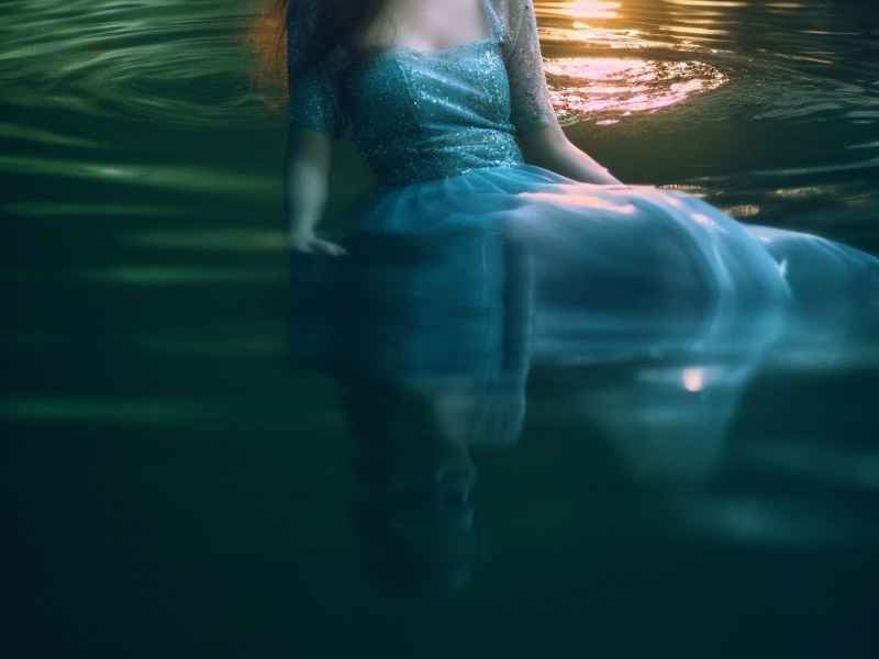水里的童话,童话里的河 水里的童话,童话里的河